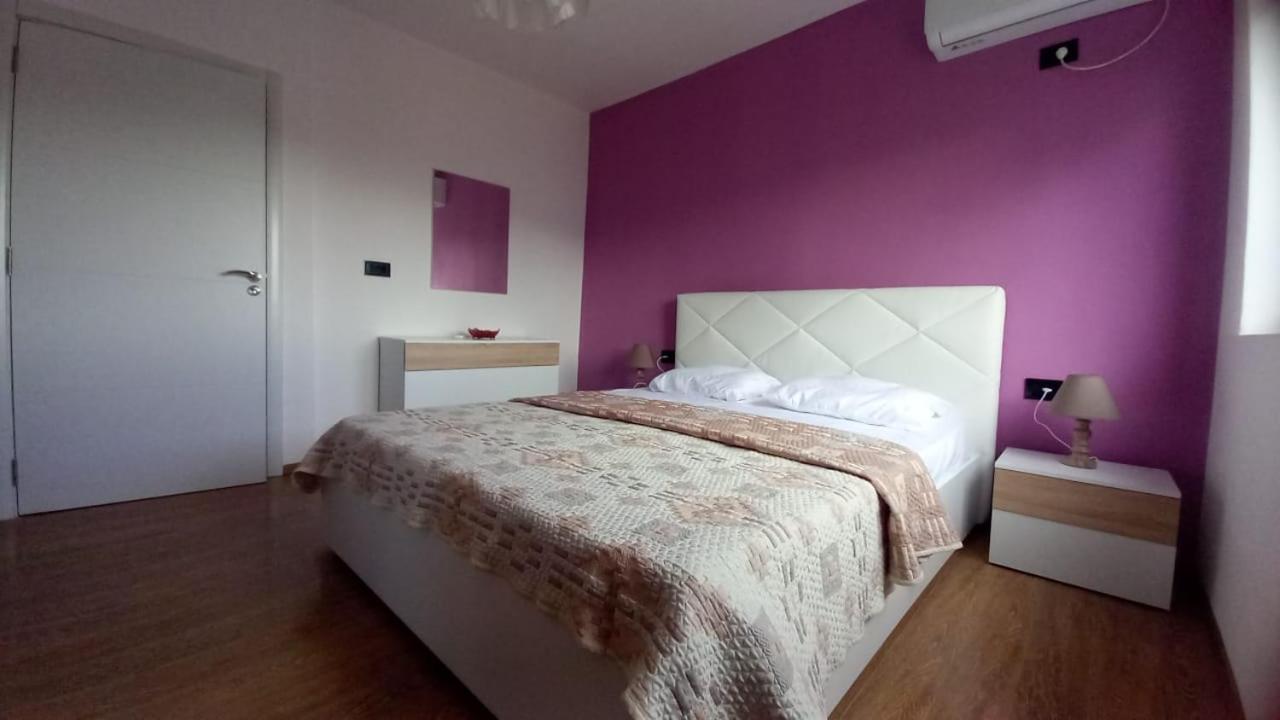 Apartment Kraja Shkoder Luaran gambar